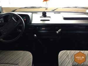 Armaturenbrett des VW T3 Multivan ausbauen